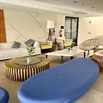 Solinea T2 16-V Fabulous Studio